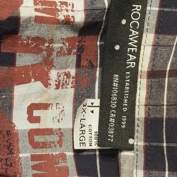 Rocawear Button Down - Picture 2 of 2